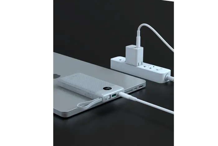 Extreme Speed Series Full Compatible 22.5W Power Bank Built-in 4 Cables (10000mAh) - Image 4